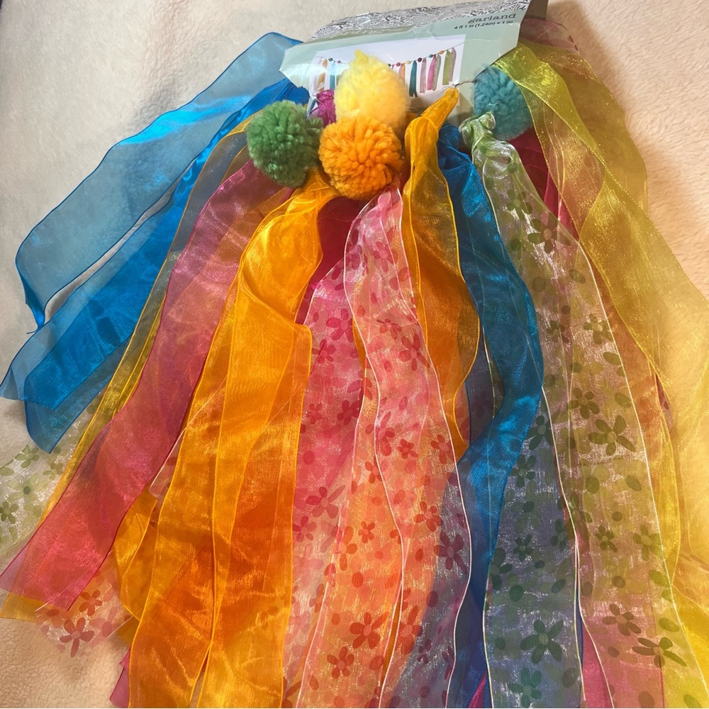 🔆 Bundle items 6 for $30 The Spring Shop‎ Garland